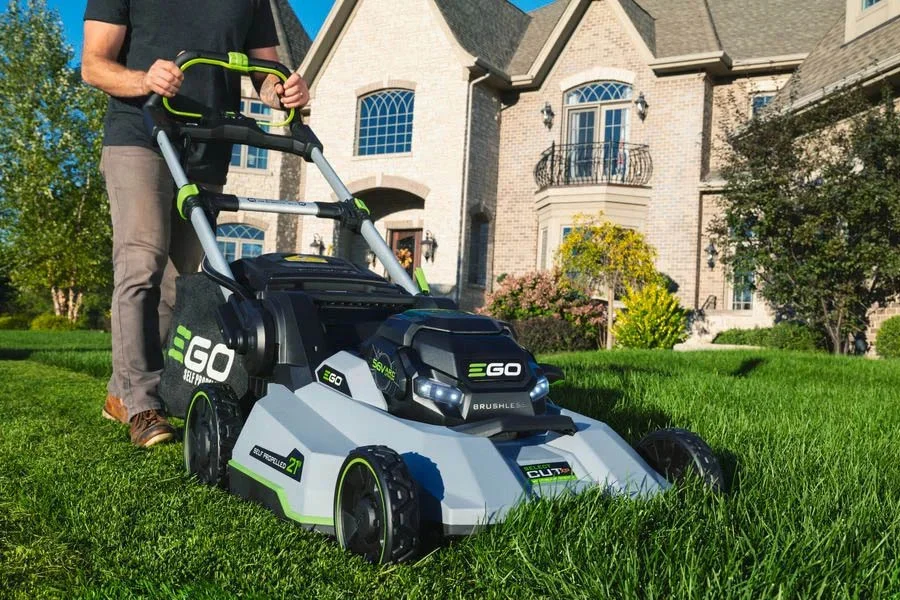 lithium battery powered lawn mowers